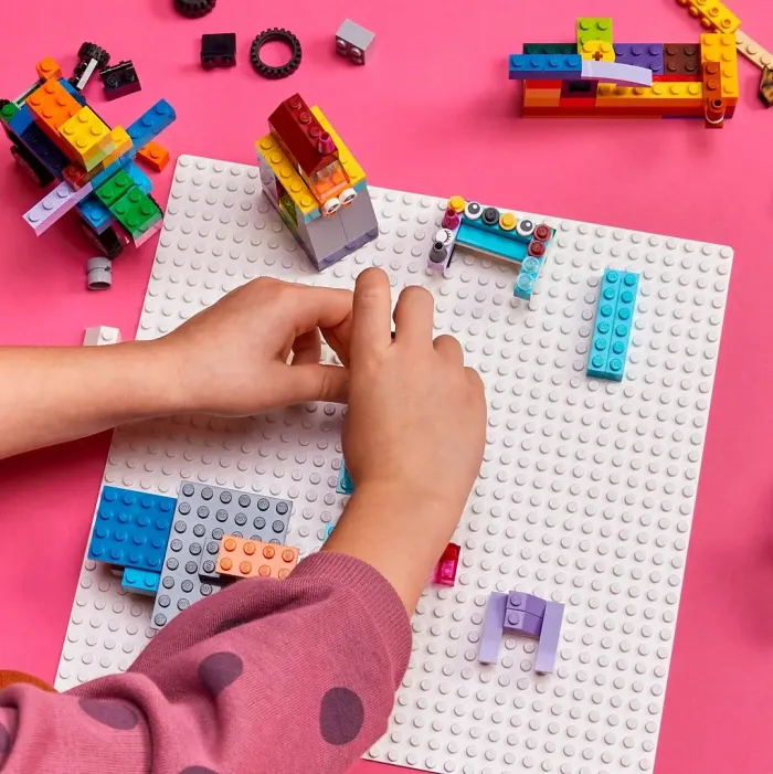 Конструктор LEGO Classic Базова пластина сірого кольору
